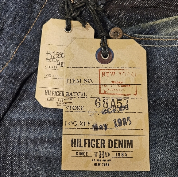 Tommy Hilfiger denim relaxed fit mens jeans - Picture 2 of 9
